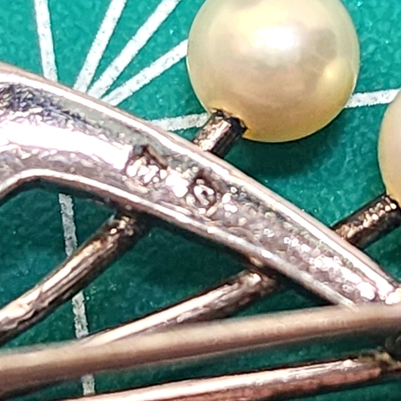Mikimoto Estate Akoya Pearl Brooch Pin Sterling Silver 5.4 mm - Picture 7 of 8